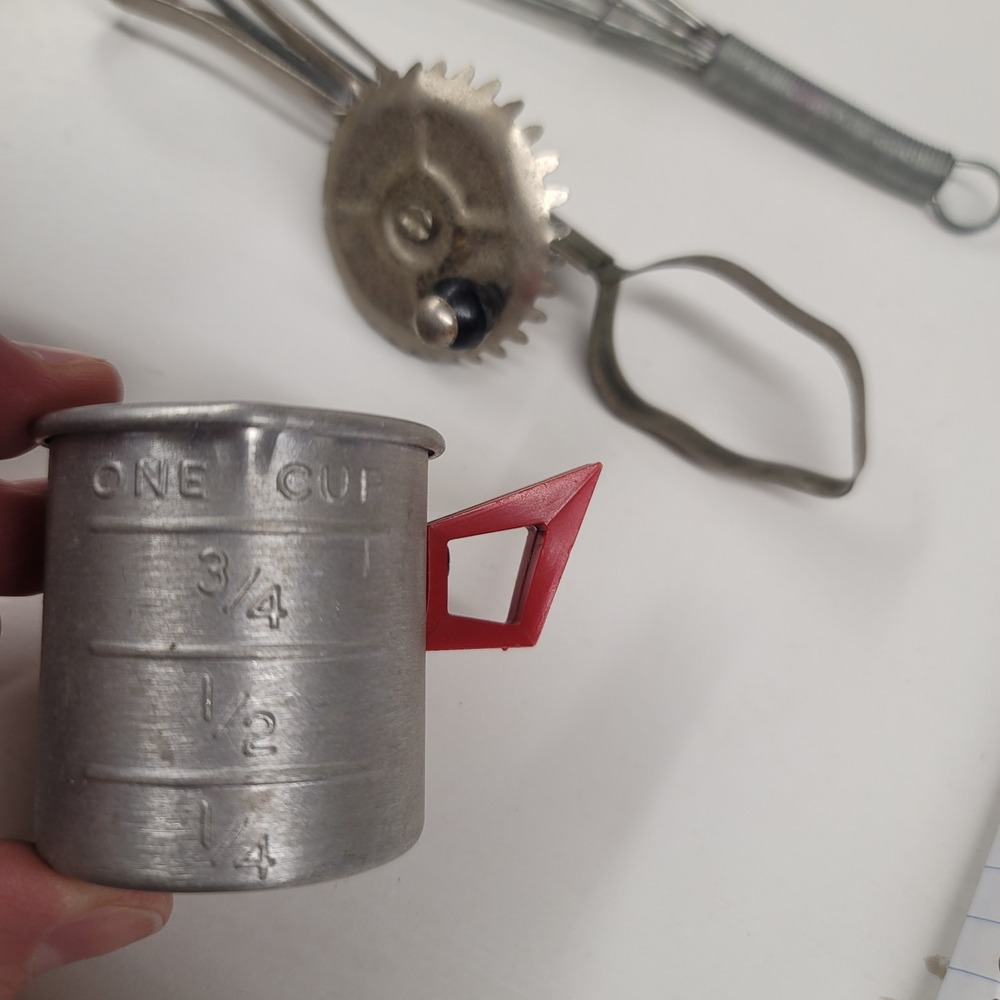 Vintage Aluminum Measuring‎ Cup Red Handle Misc Baking Kitchen Tools